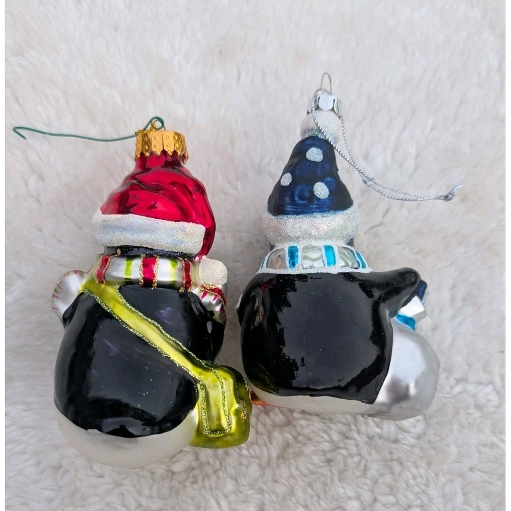 Penguins Blown Glass Medium 5x3x3 Inch Christmas Ornaments Hat Presents Lot Of 2 - Picture 3 of 9